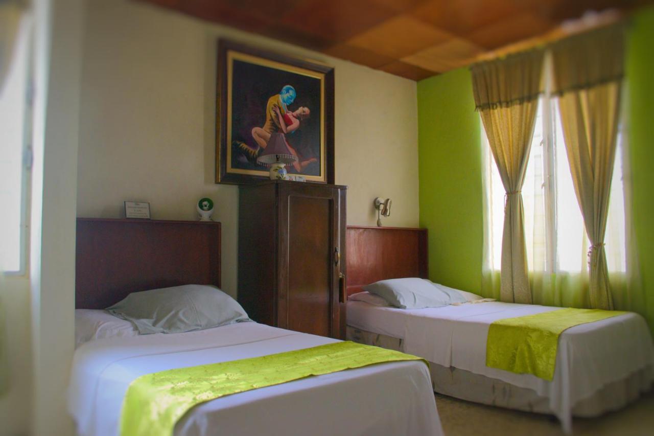 Hotel Oasis San Salvador Ngoại thất bức ảnh