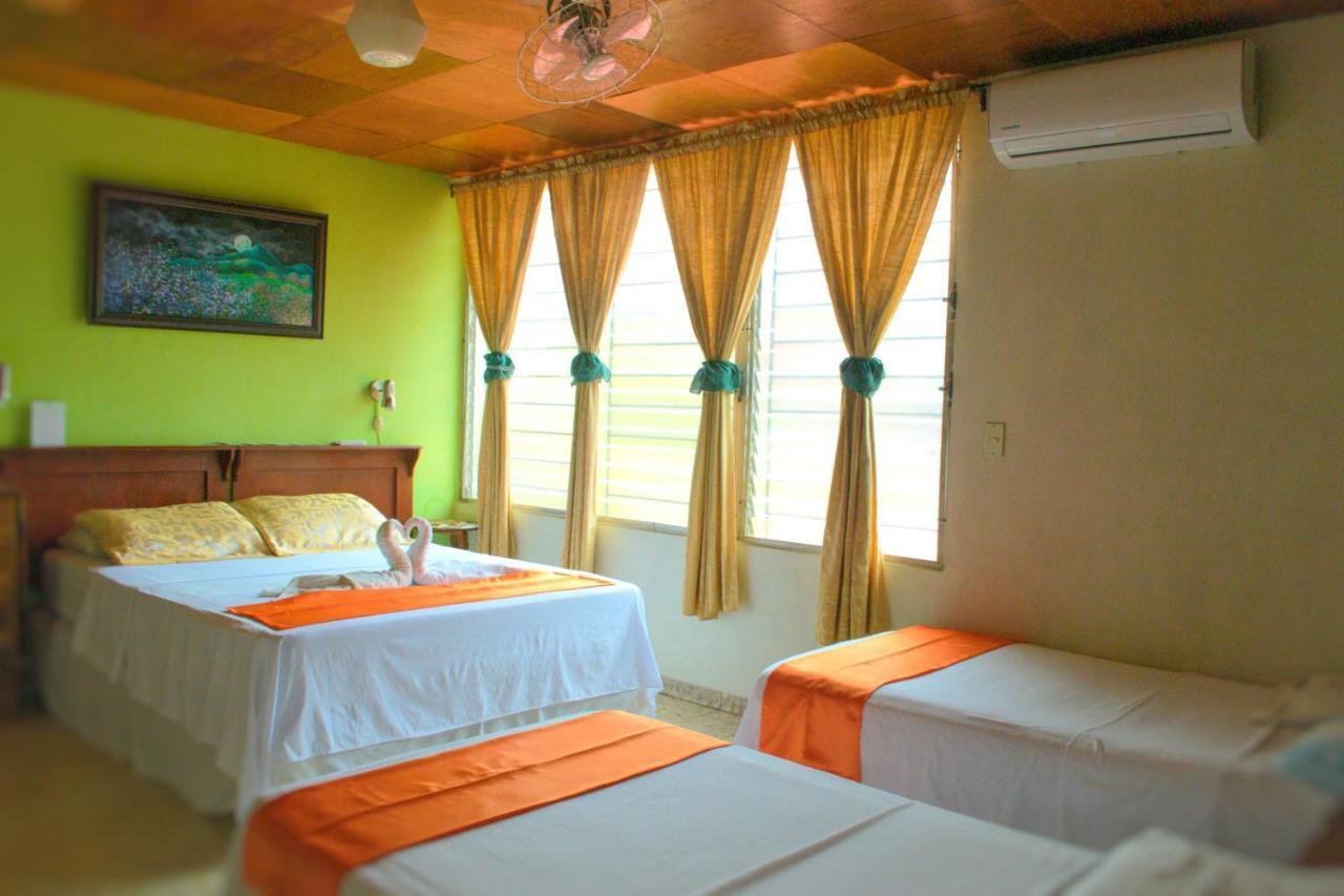 Hotel Oasis San Salvador Ngoại thất bức ảnh