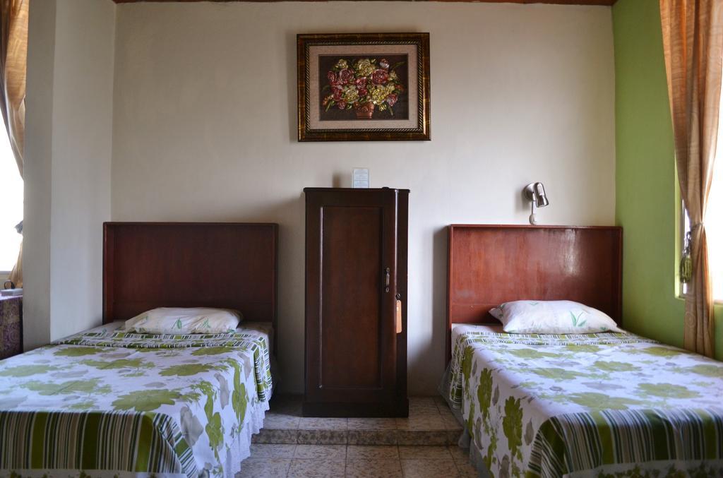 Hotel Oasis San Salvador Phòng bức ảnh