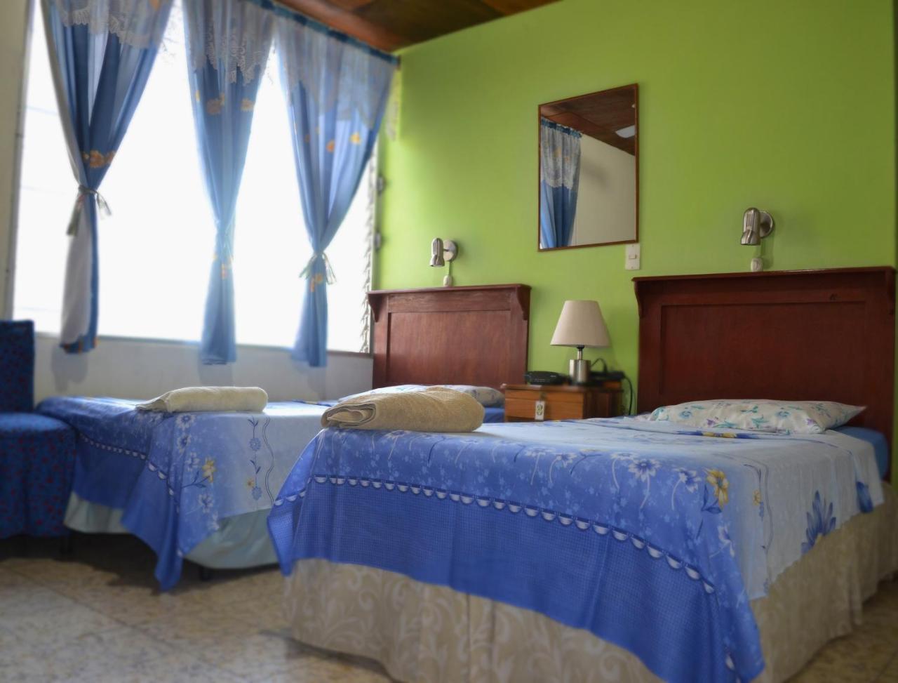 Hotel Oasis San Salvador Ngoại thất bức ảnh