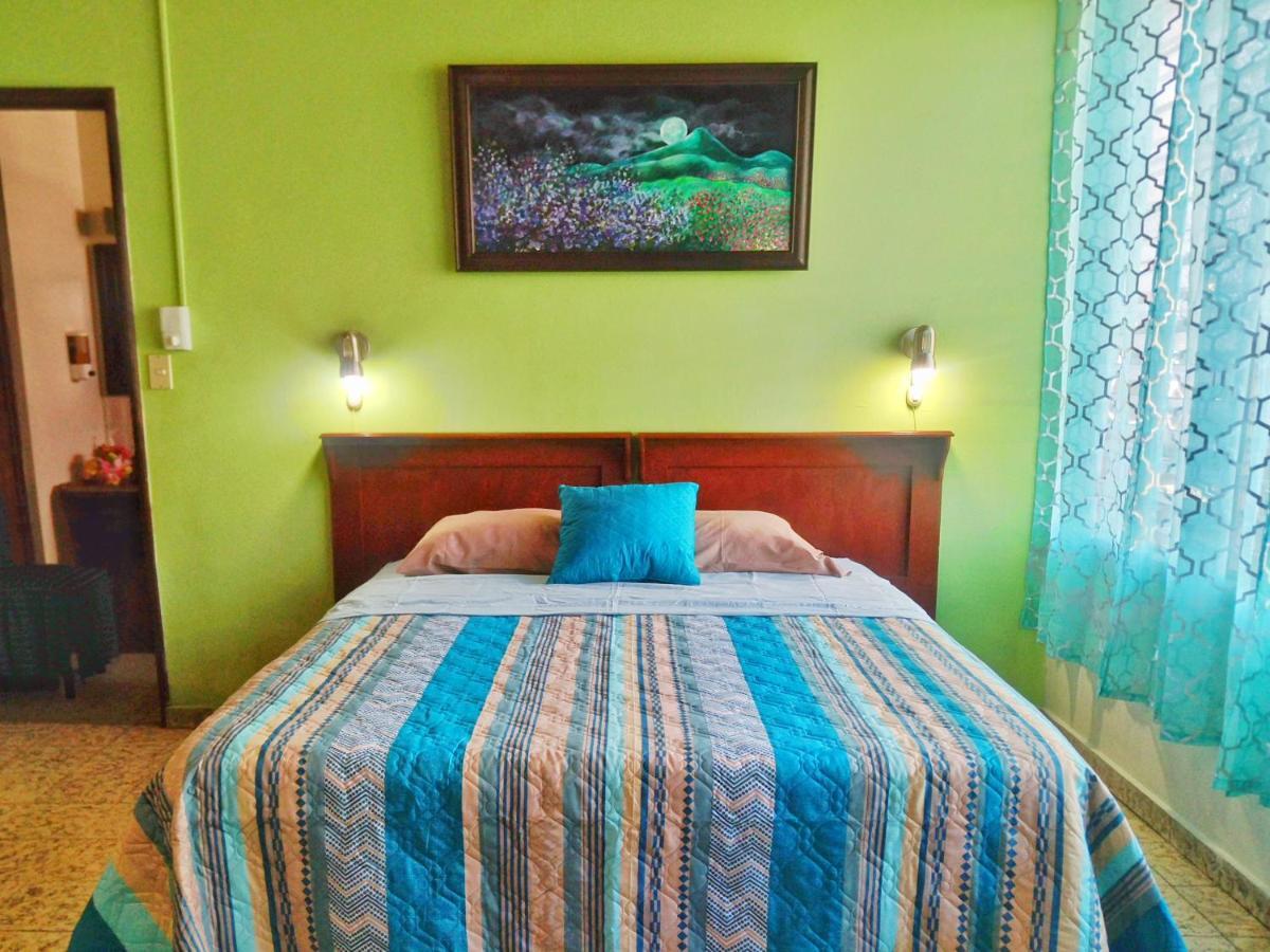 Hotel Oasis San Salvador Ngoại thất bức ảnh